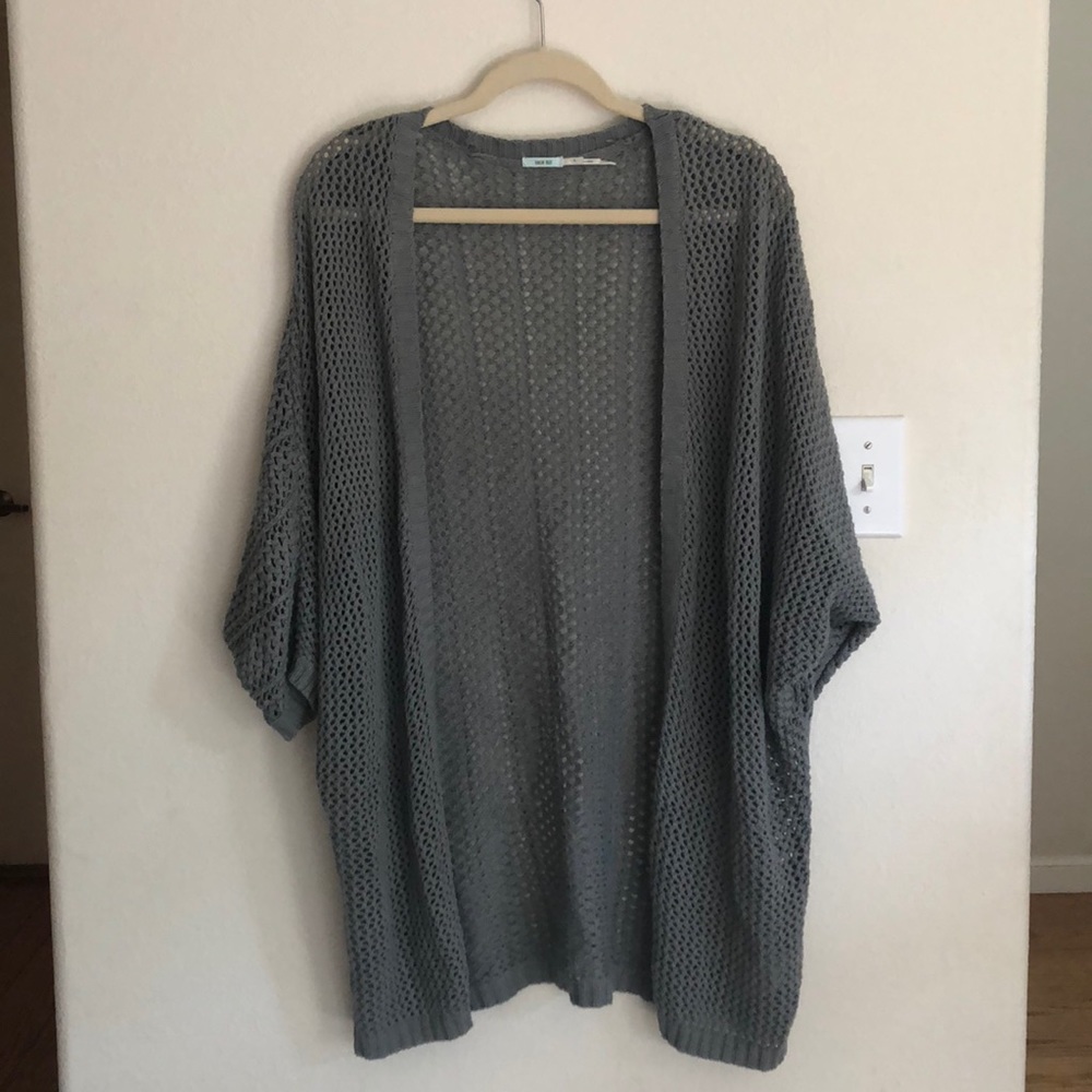 URBAN OUTFITTERS CARDIGAN